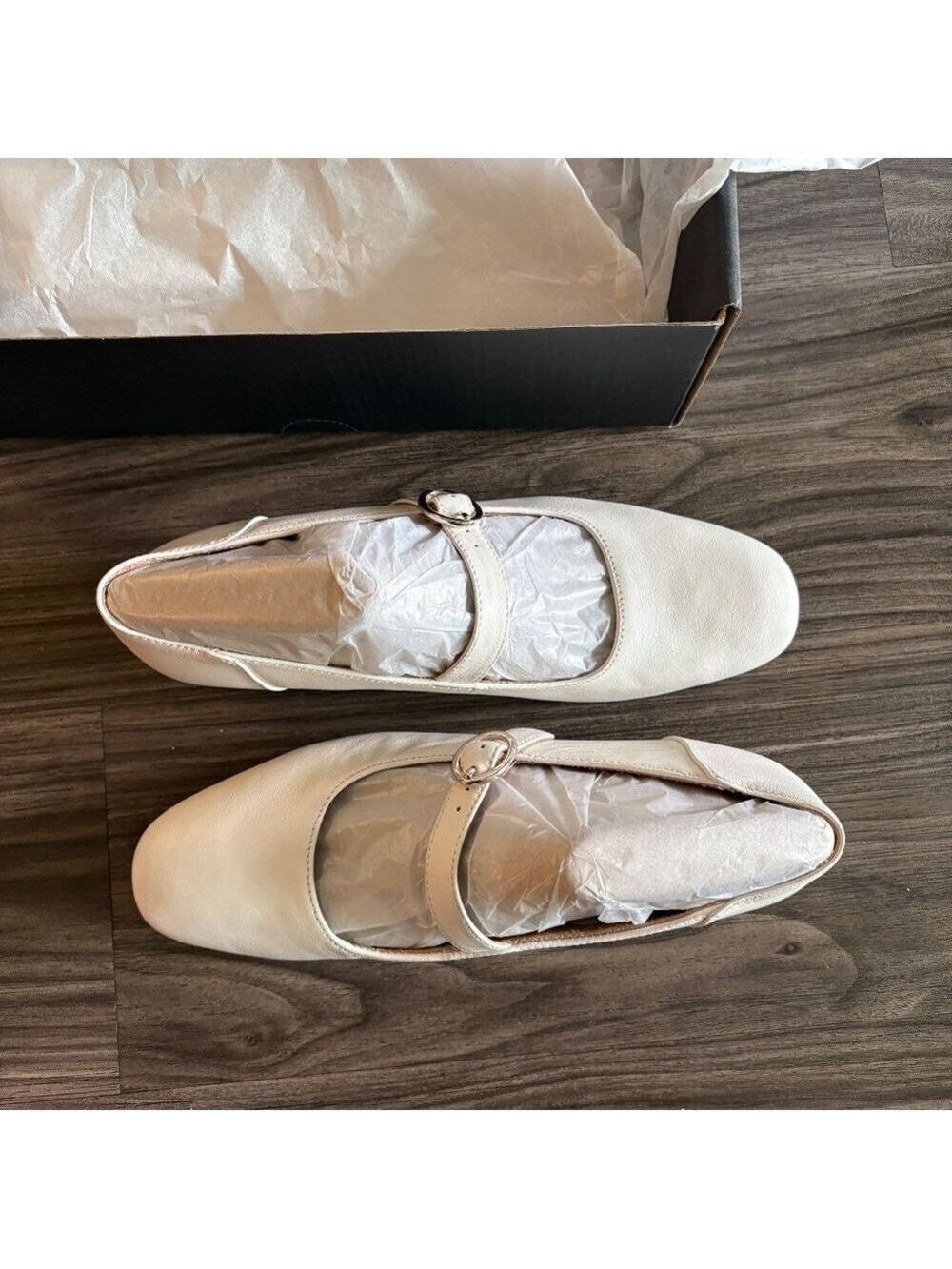 NEW Naturalizer Kelly Mary Jane Flat in Warm White Leather Size 7 - Picture 11 of 11